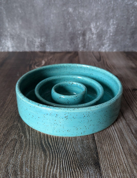 Colorful Speckled Fully Glazed Flat Edge Slow Feeder Bowl